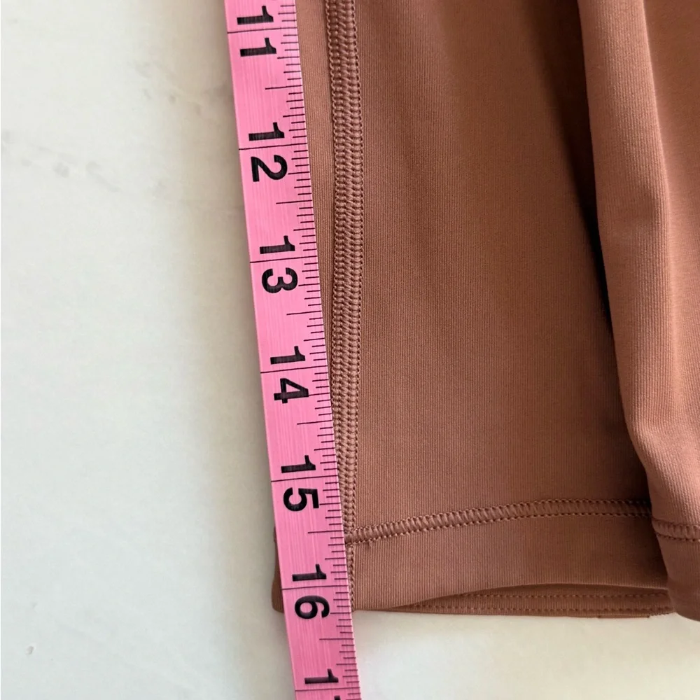 Lululemon Smooth Stride Crop